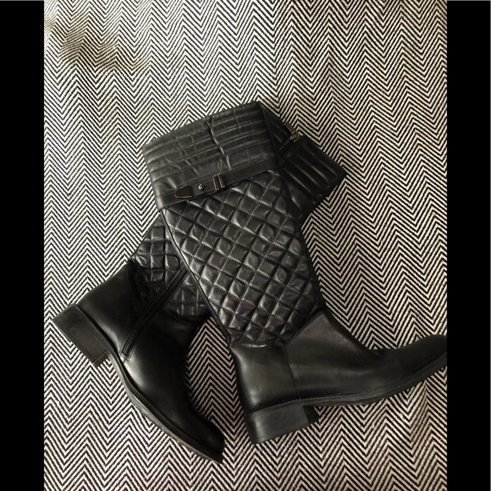 Black Italian Leather, size 7.5 with room!